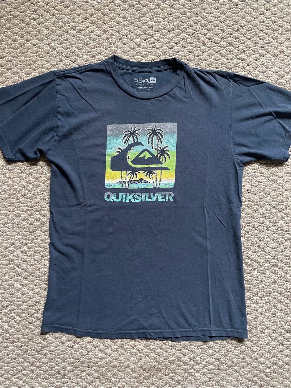 Quiksilver surf t shirt